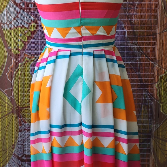 Savannah Rae Hem Pleated Dress Women's Size Small MultiColor Aztec Savrae - Picture 6 of 8